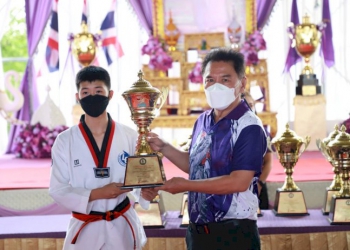 “สมาร์ท-โซลชุมทาง”-ผงาดแชมป์เทควันโดอุตรดิตถ์ถ้วยพระราชทานฯ